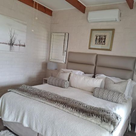 Milky Way Executive Suite Hermanus Extérieur photo