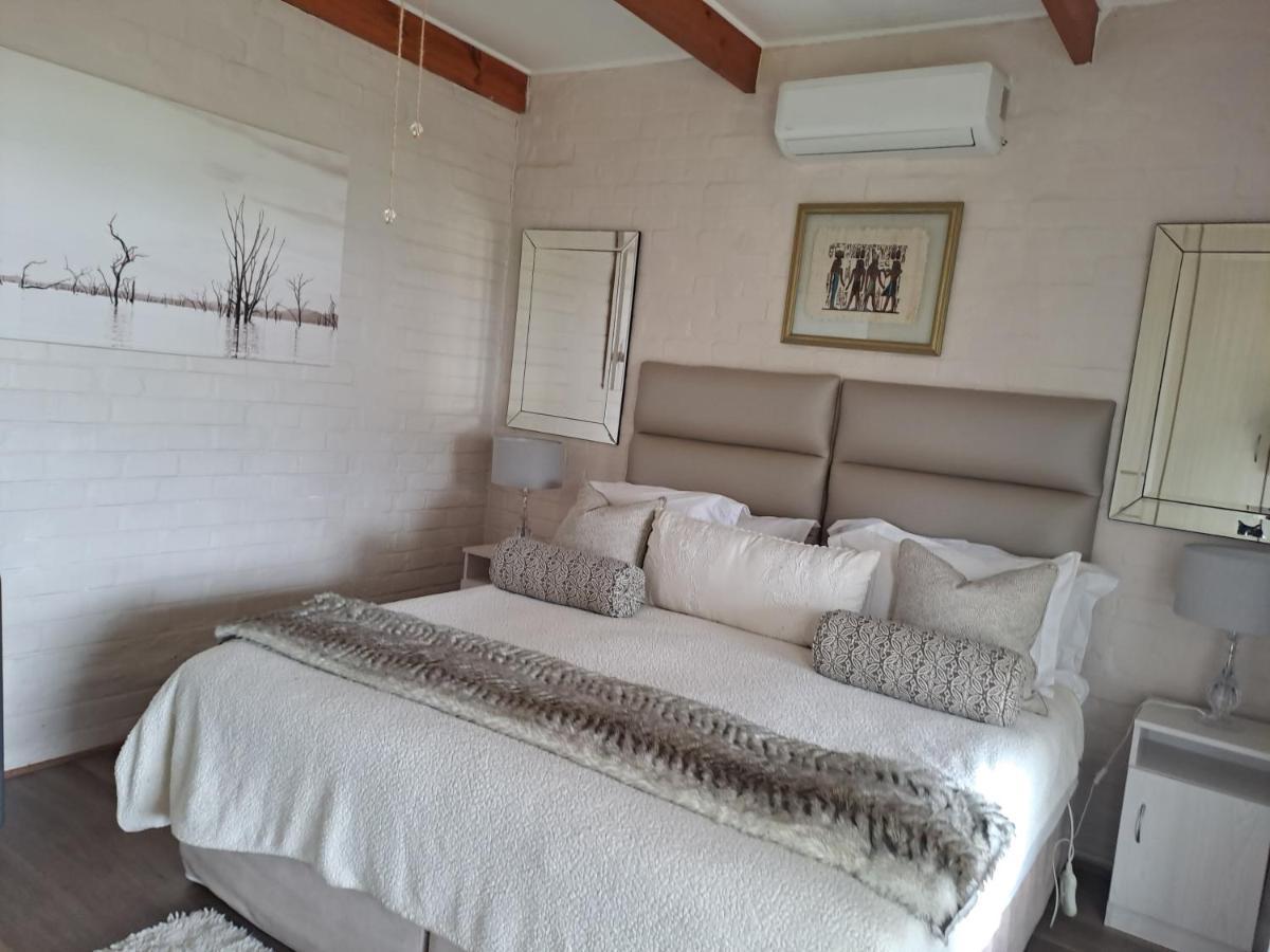 Milky Way Executive Suite Hermanus Extérieur photo