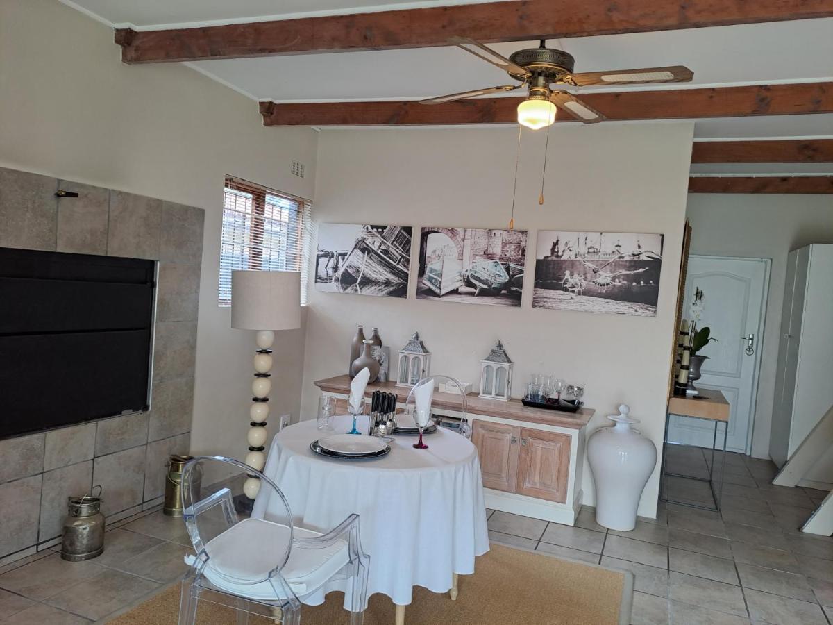 Milky Way Executive Suite Hermanus Extérieur photo